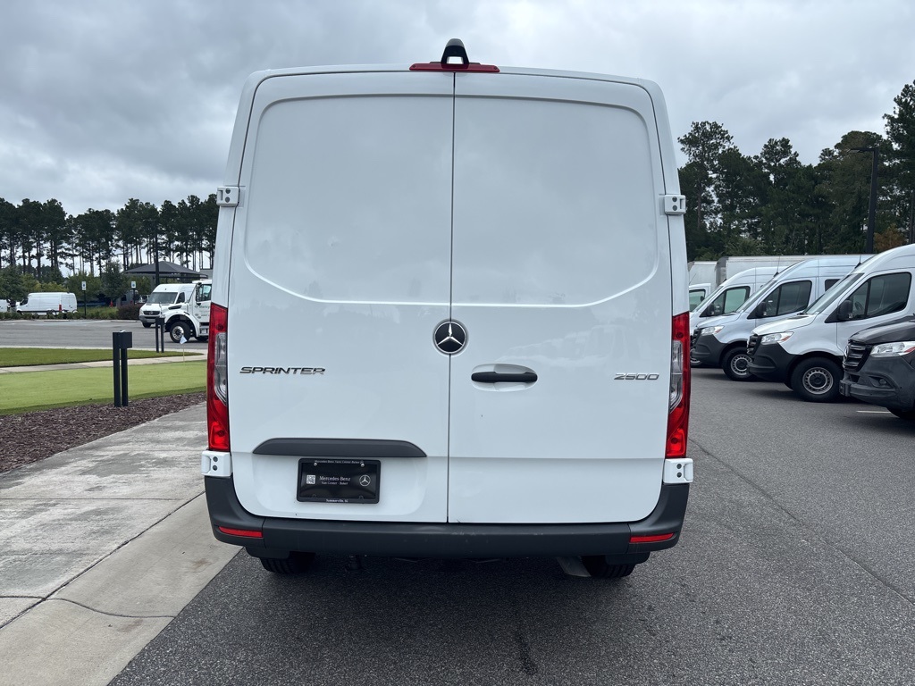 Used 2023 Mercedes-Benz Sprinter 2500 - photo 6