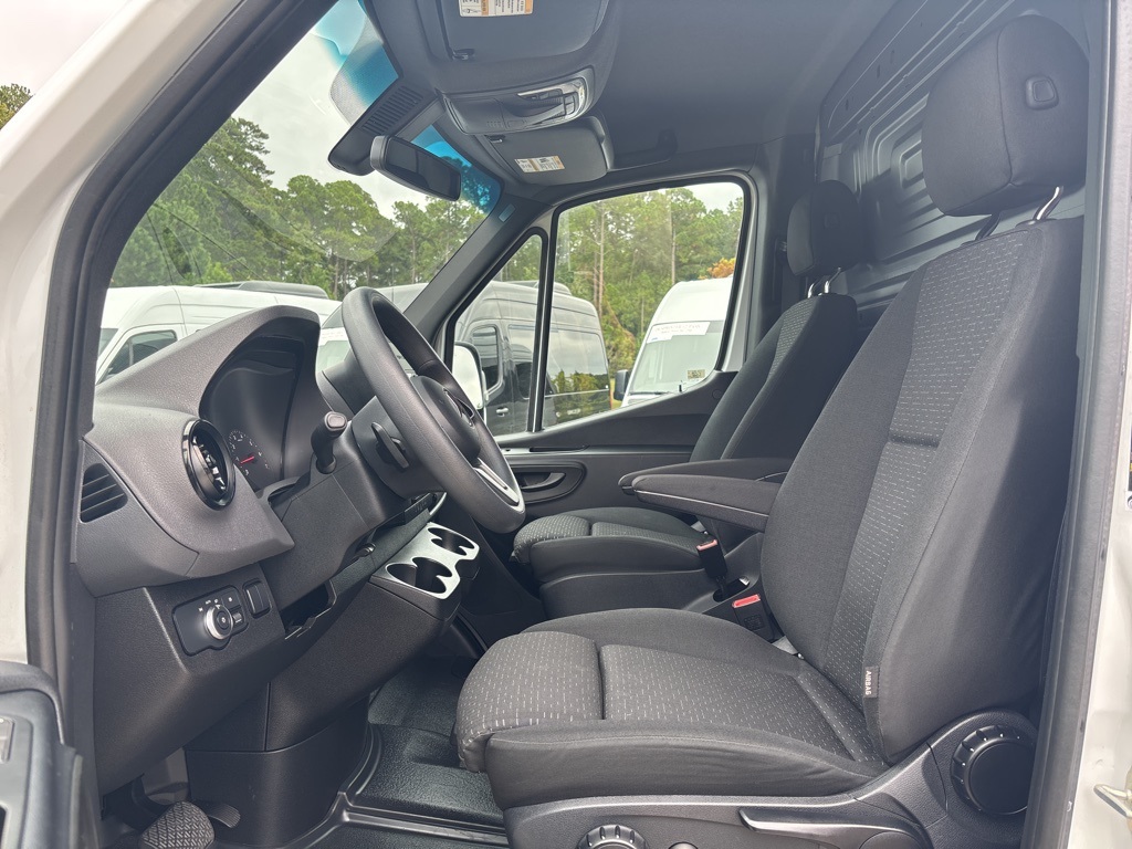 Used 2023 Mercedes-Benz Sprinter 2500 - photo 43