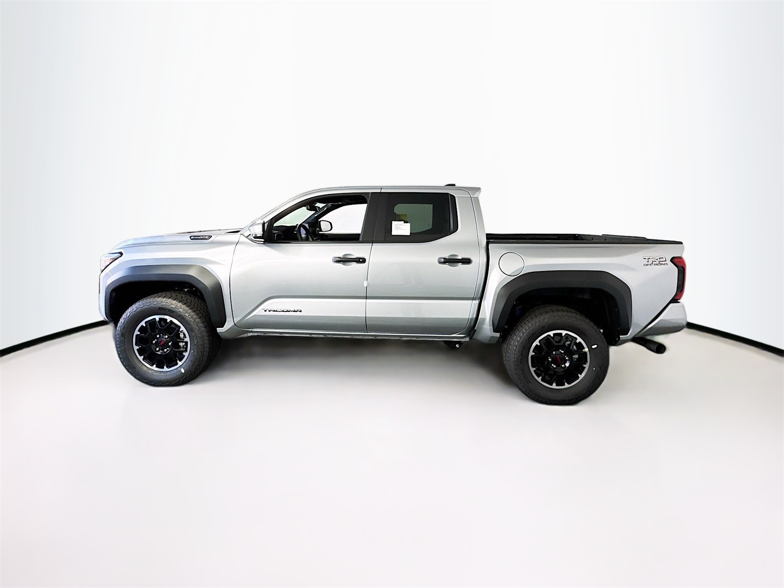 2025 Toyota Tacoma TRD Off-Road Double Cab photo 3