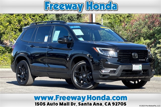 2024 Honda Passport Black Edition's photo