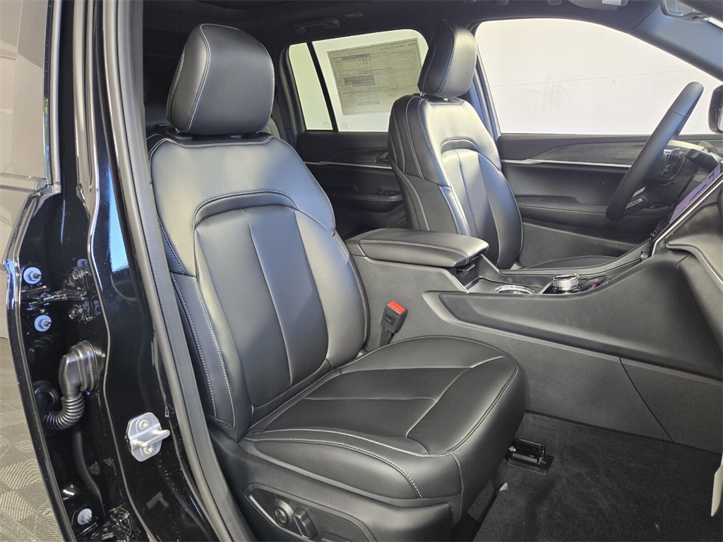 new 2025 Jeep Grand Cherokee L car, priced at $36,330
