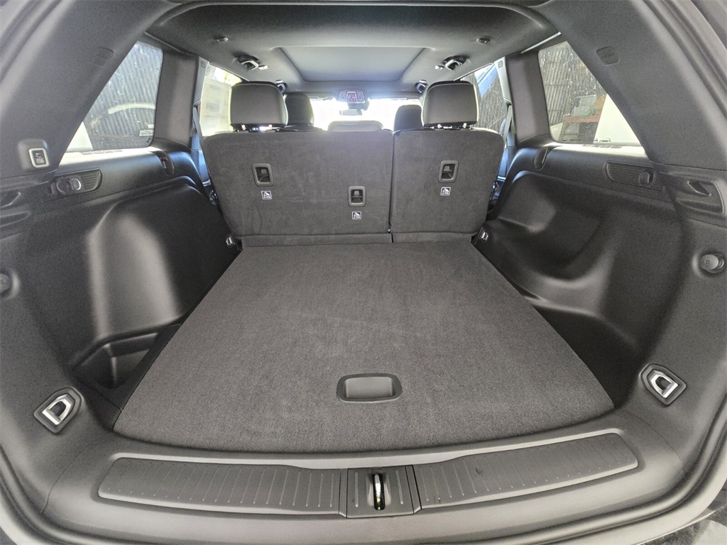 new 2025 Jeep Grand Cherokee L car, priced at $36,330