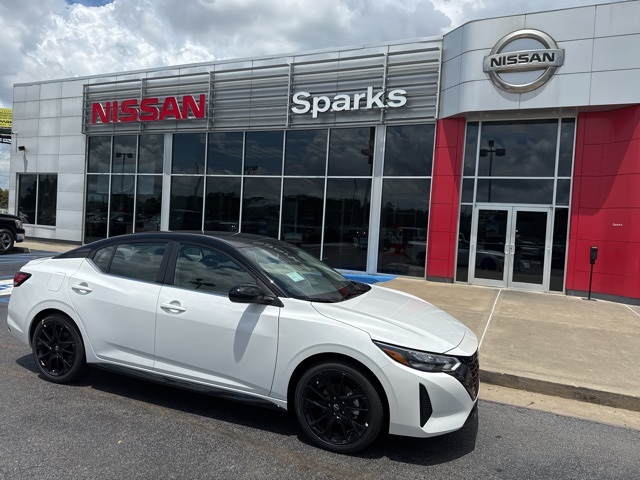 2025 Nissan Sentra SR's photo