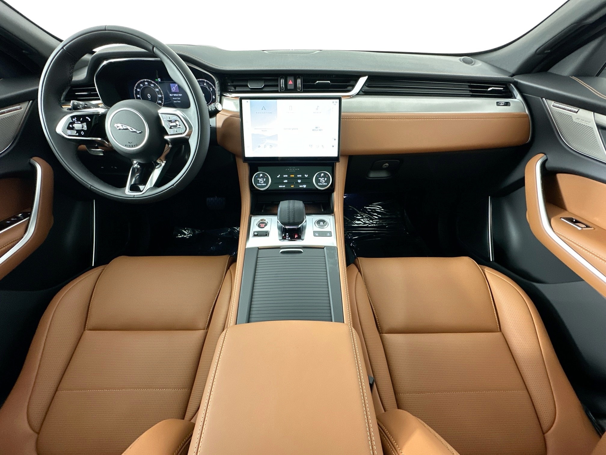 new 2025 Jaguar F-PACE car, priced at $80,593