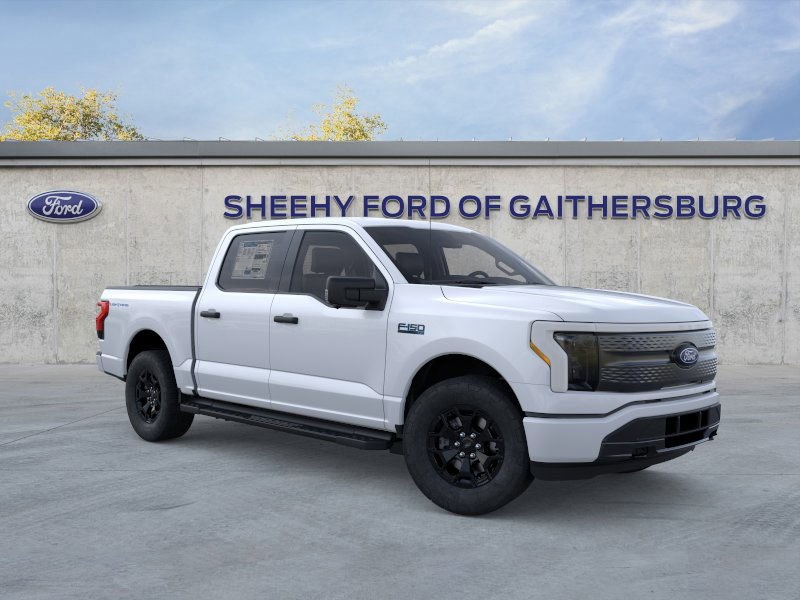 2025 Ford F-150 Lightning XLT's photo