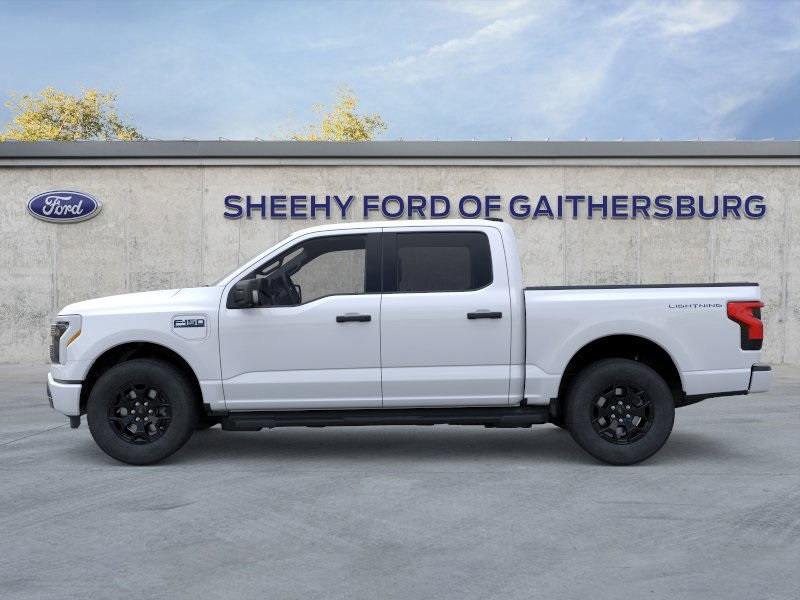 2025 Ford F-150 Lightning XLT photo 4
