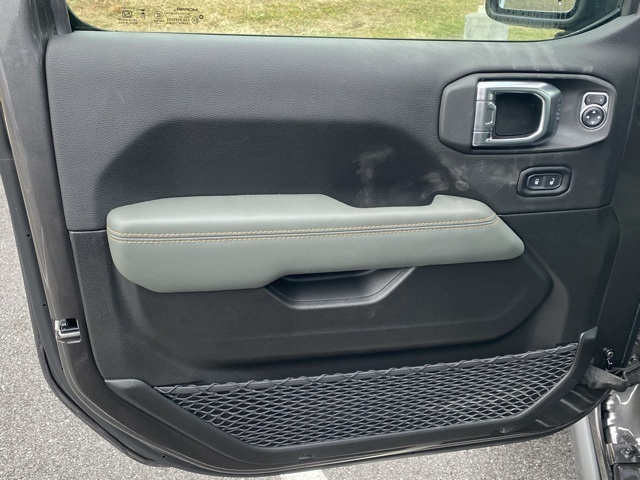 new 2026 Jeep Gladiator car, priced at $53,281