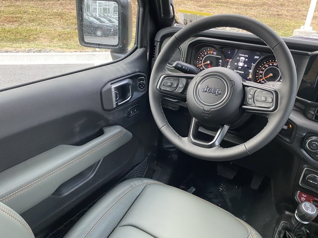 new 2026 Jeep Gladiator car, priced at $53,281