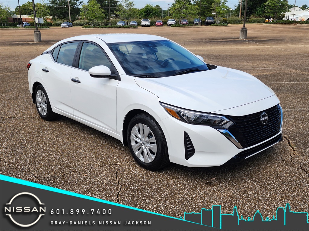 2025 Nissan Sentra S's photo