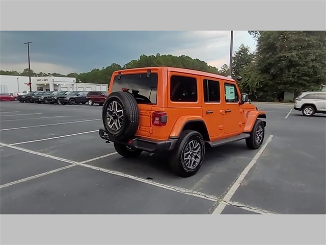 2025 Jeep Wrangler 4-Door Sahara 4x4