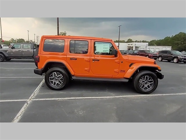 2025 Jeep Wrangler 4-Door Sahara 4x4