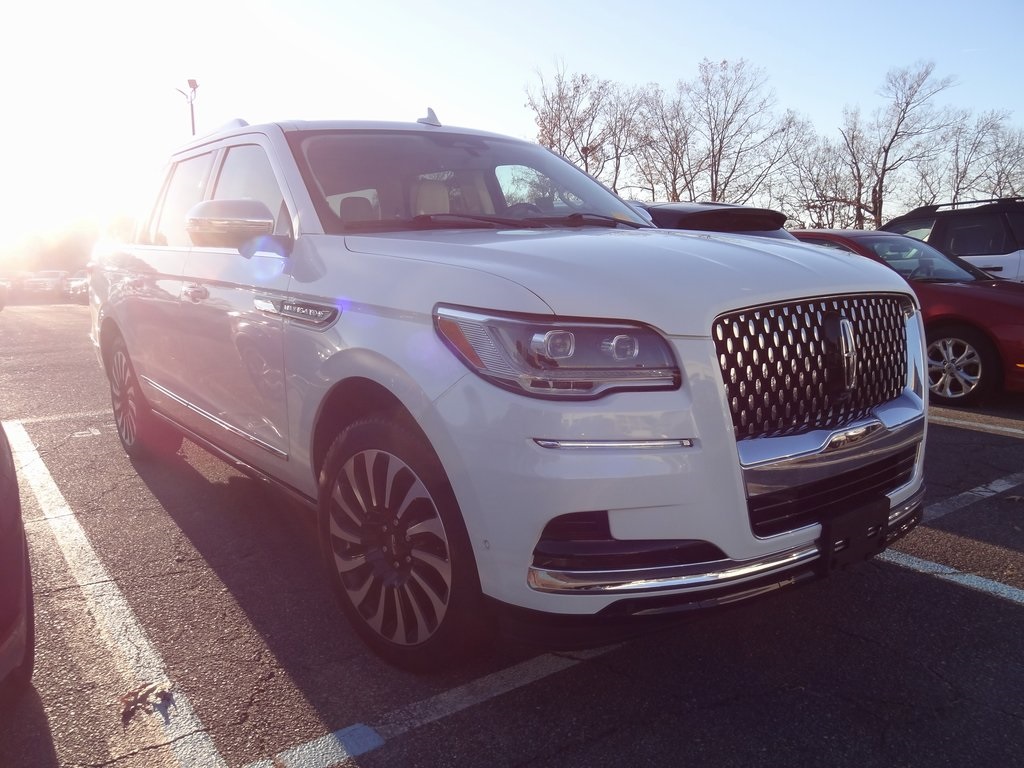 2023 Lincoln Navigator Black Label L's photo