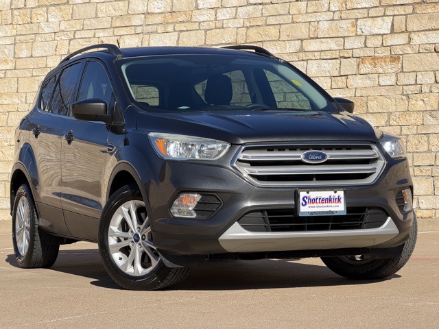 2018 Ford Escape SE's photo