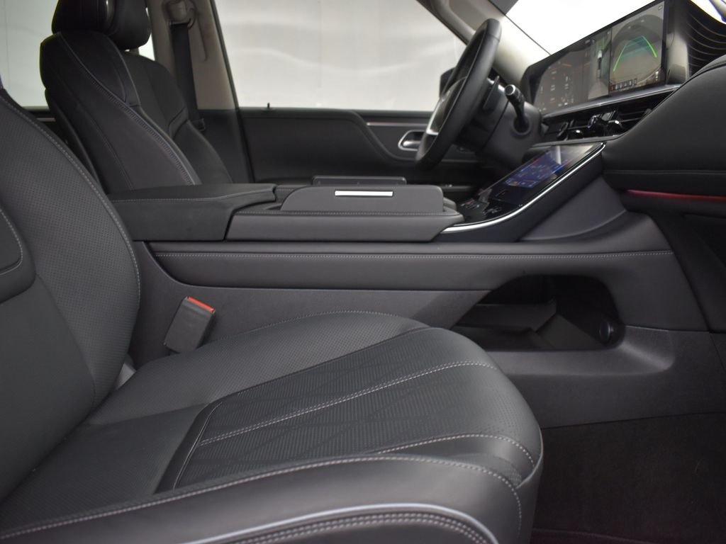 2025 Dynamic Metal INFINITI QX80 SENSORY 4X4 SUV