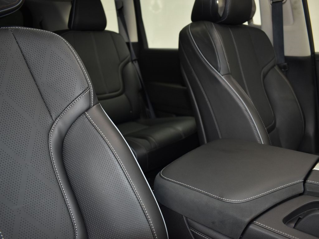 2025 Dynamic Metal INFINITI QX80 SENSORY 4X4 SUV