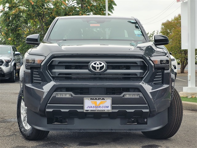 2025 Toyota Tacoma SR5 Double Cab photo 2