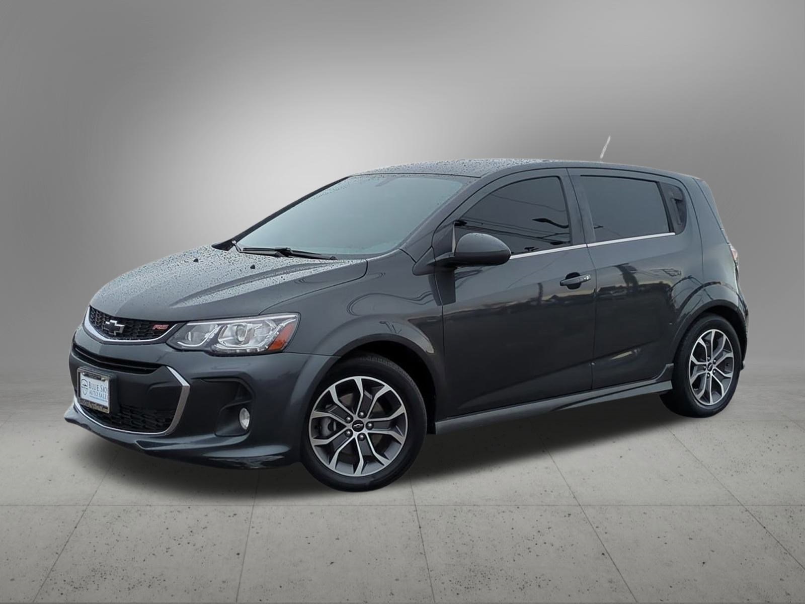 2020 Chevrolet Sonic LT's photo