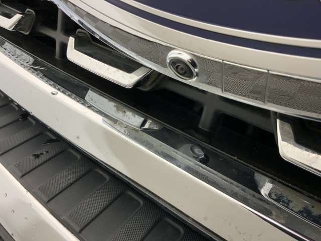 Used 2024 Silver Ford Lariat image 11