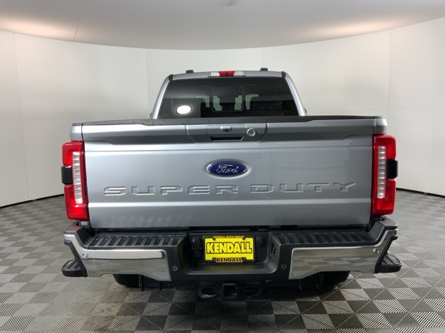 Used 2024 Silver Ford Lariat image 5