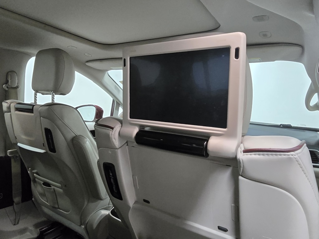 2020 Chrysler Pacifica Limited photo 10