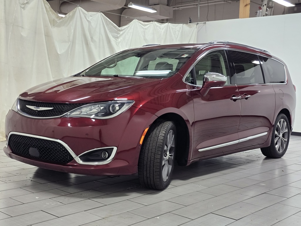 2020 Chrysler Pacifica Limited photo 13