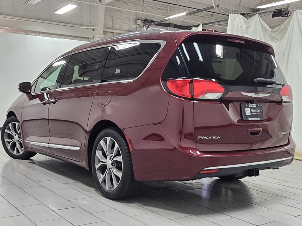 2020 Chrysler Pacifica Limited photo 15