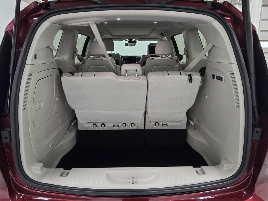 2020 Chrysler Pacifica Limited photo 19
