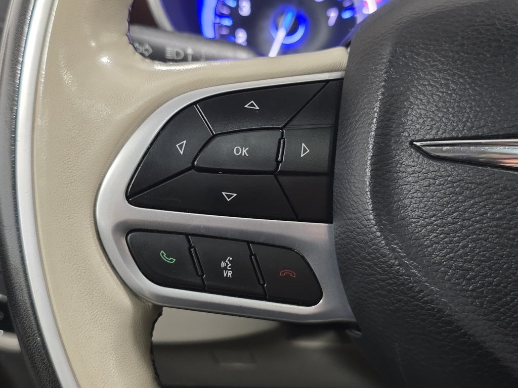 2020 Chrysler Pacifica Limited photo 31