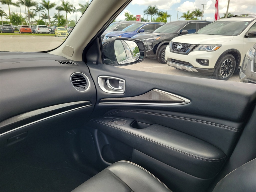 2019 Liquid Platinum INFINITI QX60 LUXE FWD SUV