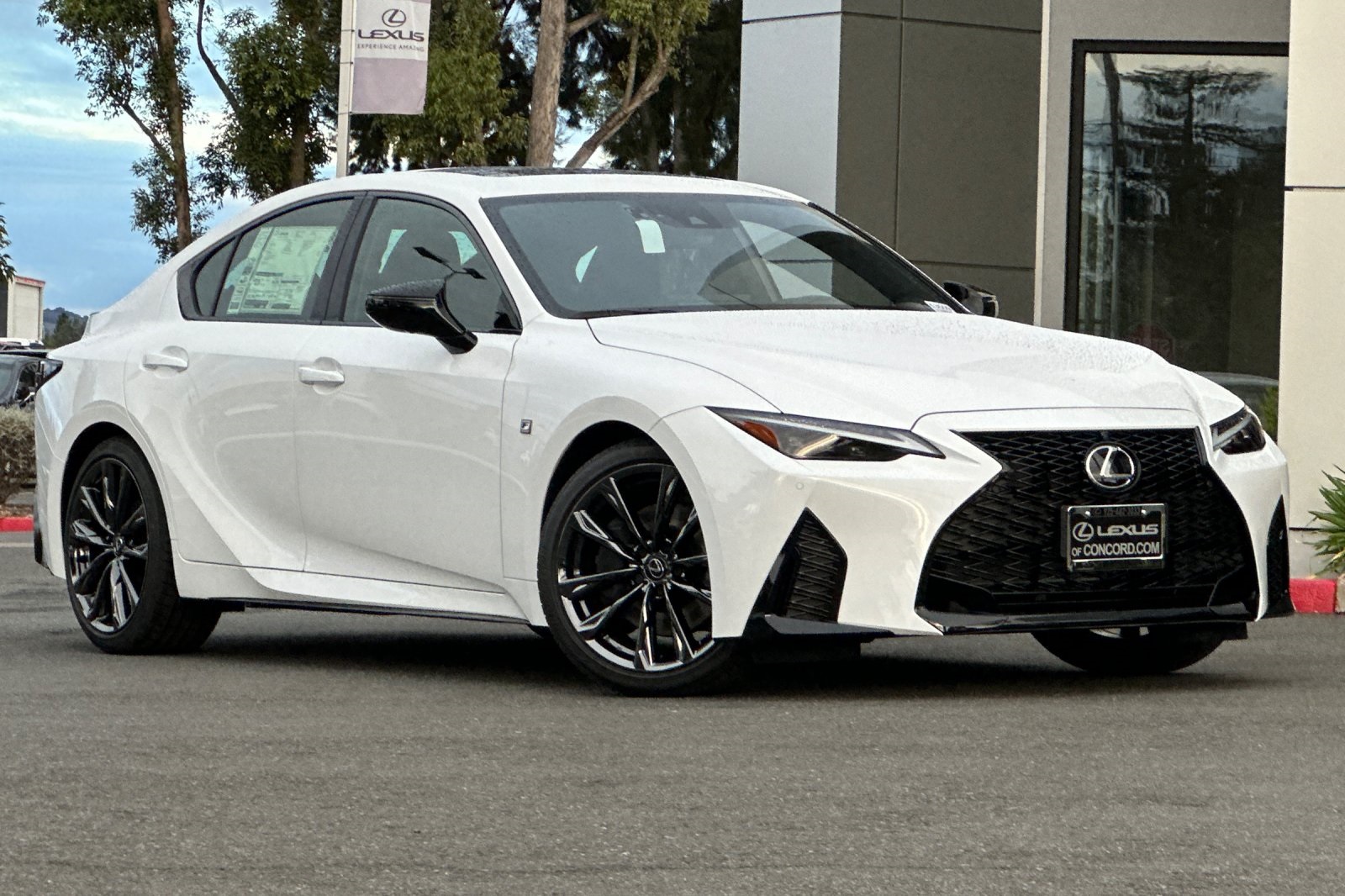 2025 Lexus IS 350 F SPORT photo 2