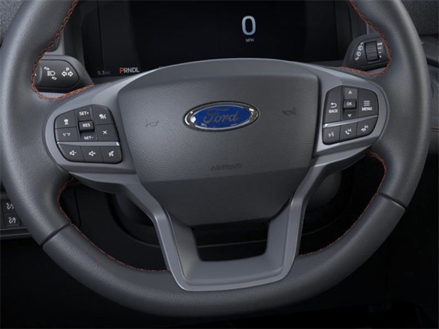 2025 Ford Explorer photo 12
