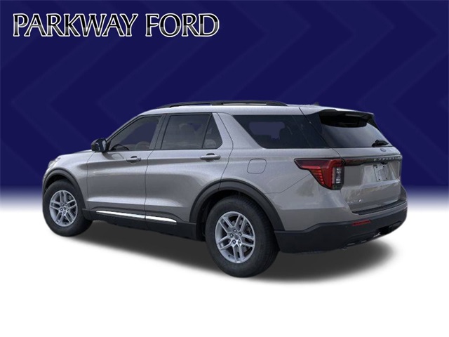 2025 Ford Explorer photo 4