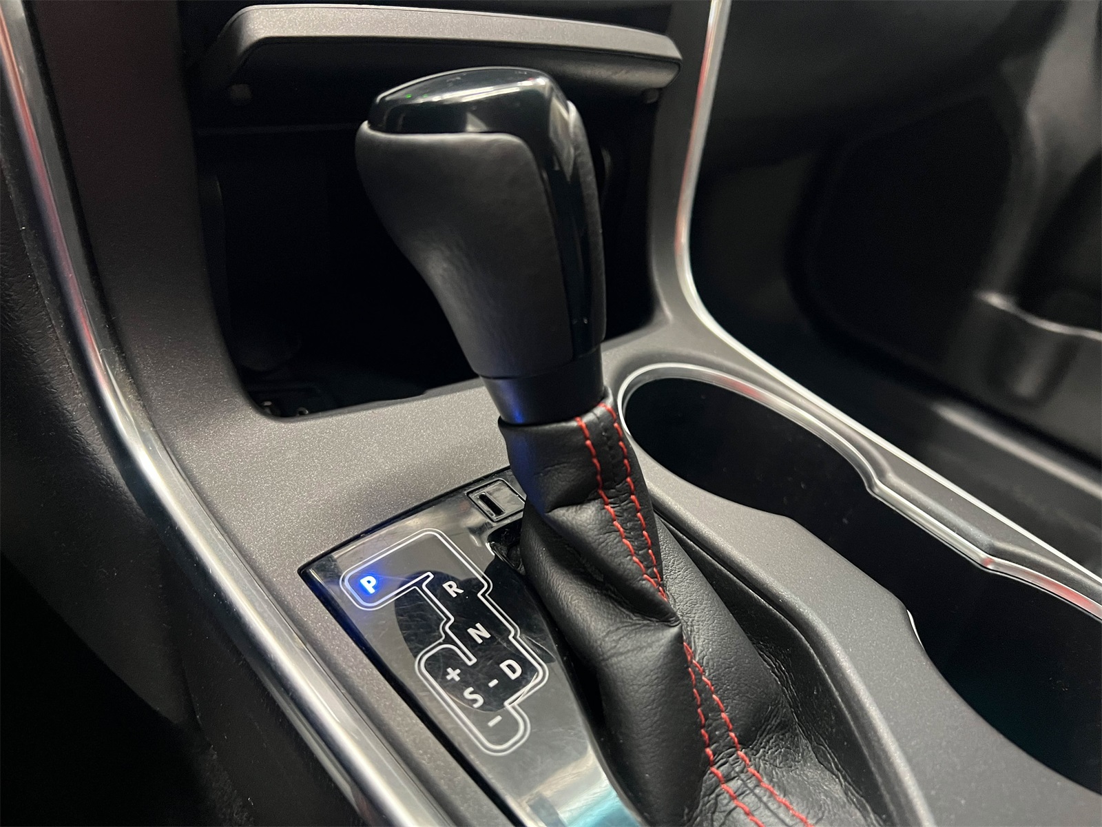 used 2016 Toyota Camry car, priced at $17,788