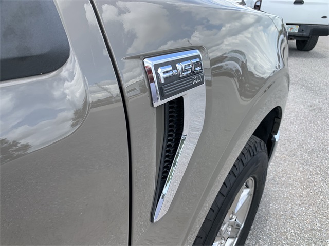 2025 Gray Ford F-150 XLT 4X4 Truck