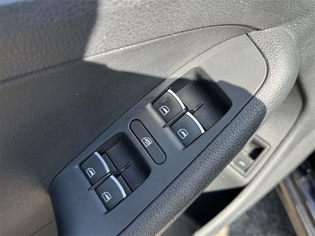2016 Volkswagen Jetta 1.4T SE photo 8