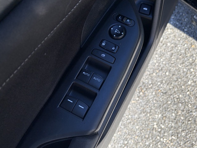 used 2020 Honda Insight car, priced at $15,990