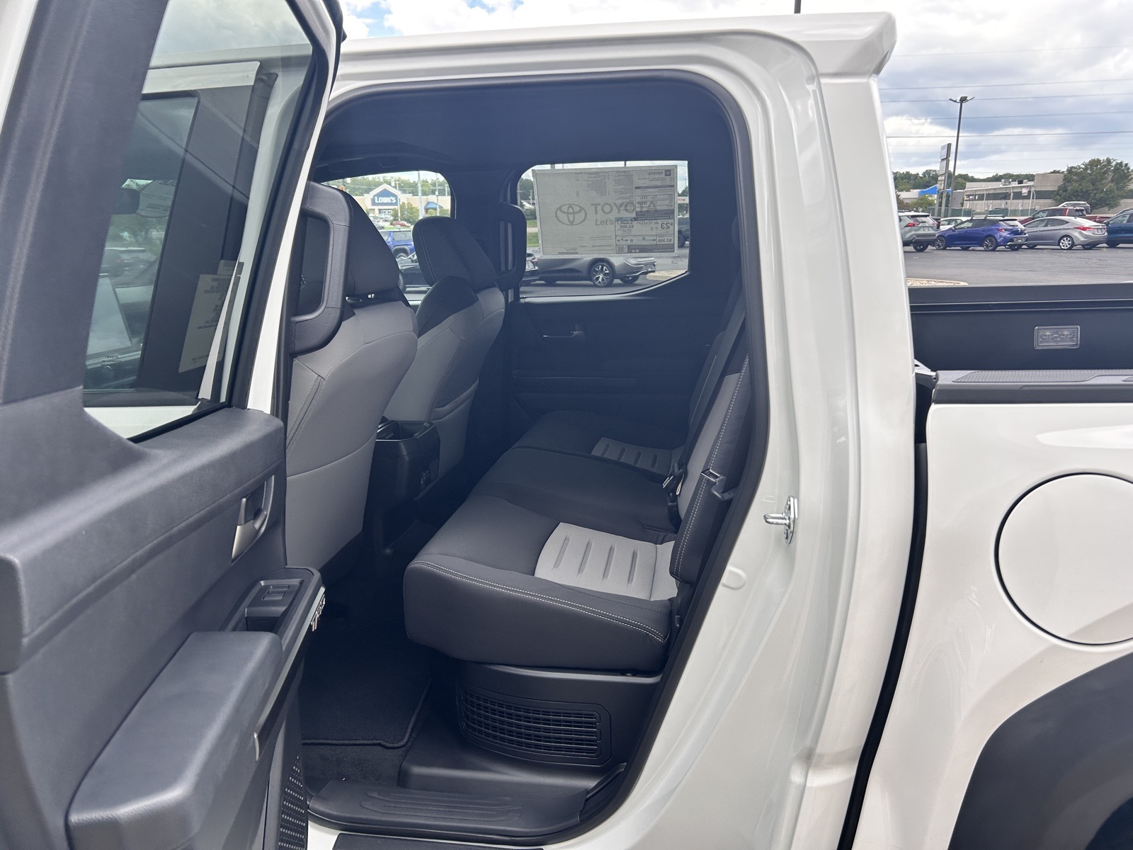 2025 Toyota Tacoma TRD Off-Road Double Cab photo 16