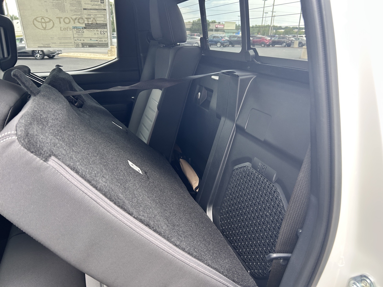 2025 Toyota Tacoma TRD Off-Road Double Cab photo 17