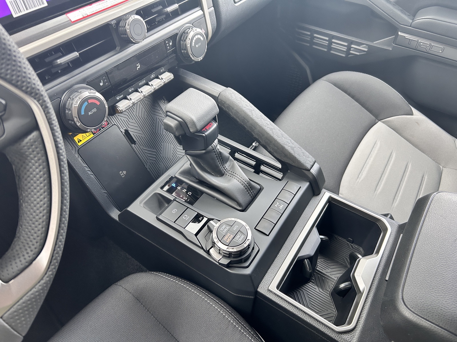 2025 Toyota Tacoma TRD Off-Road Double Cab photo 40