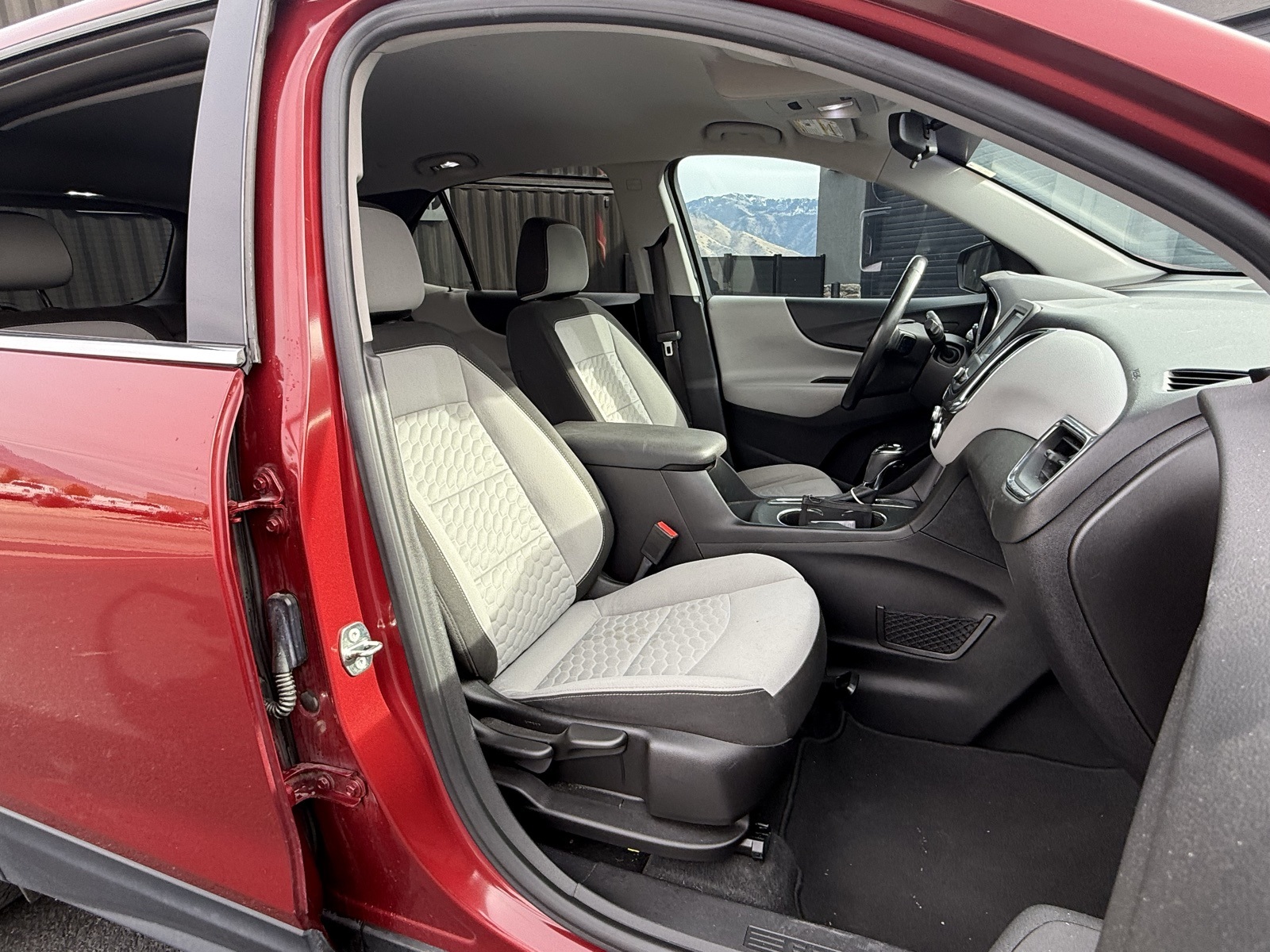 Used 2018 Chevrolet Equinox SUV