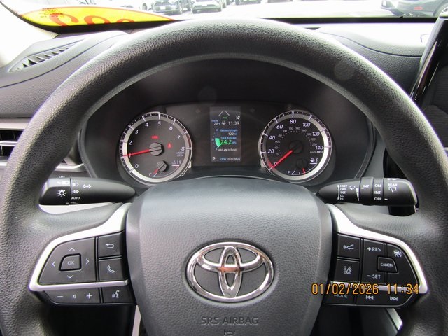 used 2022 Toyota Highlander car, priced at $23,999