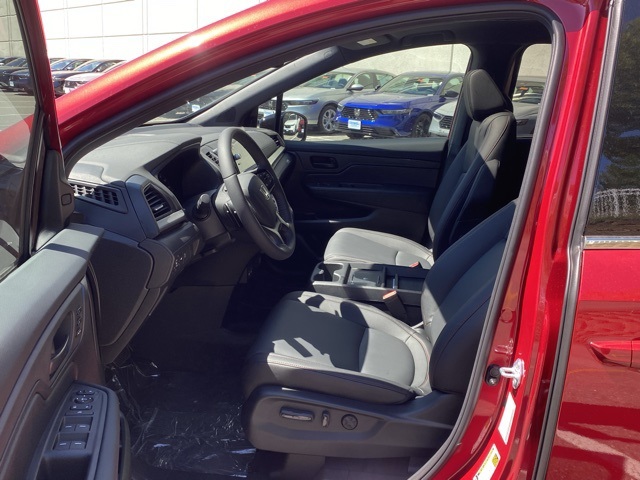 new 2026 Honda Odyssey car, priced at $45,695