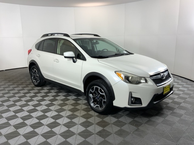 Used 2016 White Subaru 2.0i Premium image 3