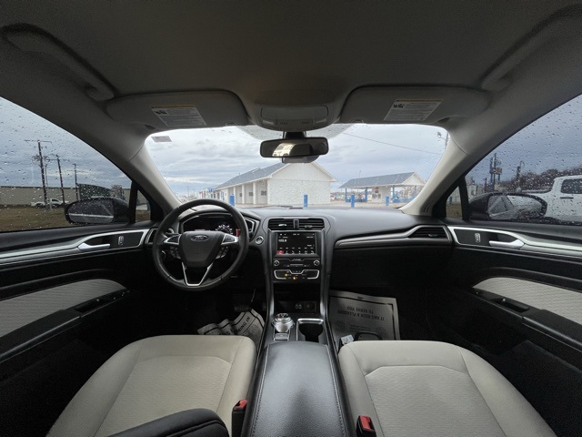 2019 Ford Fusion SE photo 3