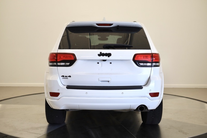 2020 Jeep Grand Cherokee Altitude photo 4