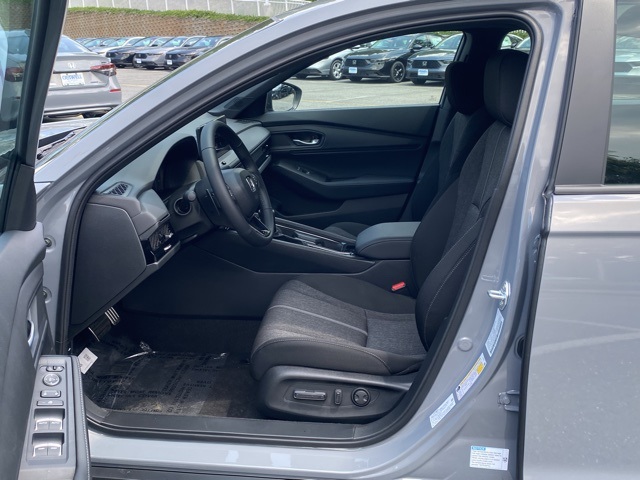 new 2025 Honda Accord Hybrid car, priced at $33,679