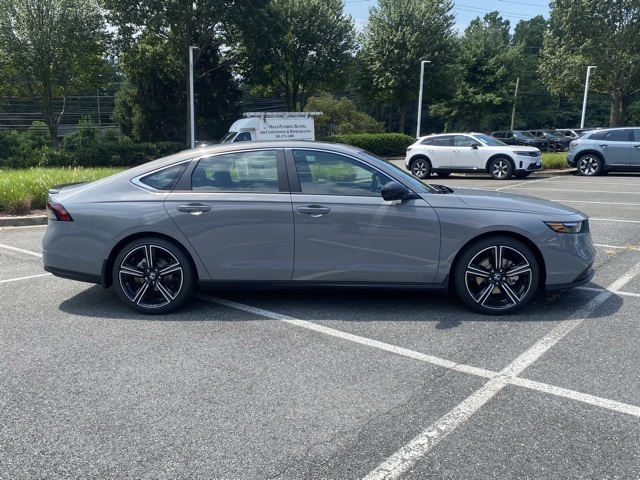 new 2025 Honda Accord Hybrid car, priced at $33,679