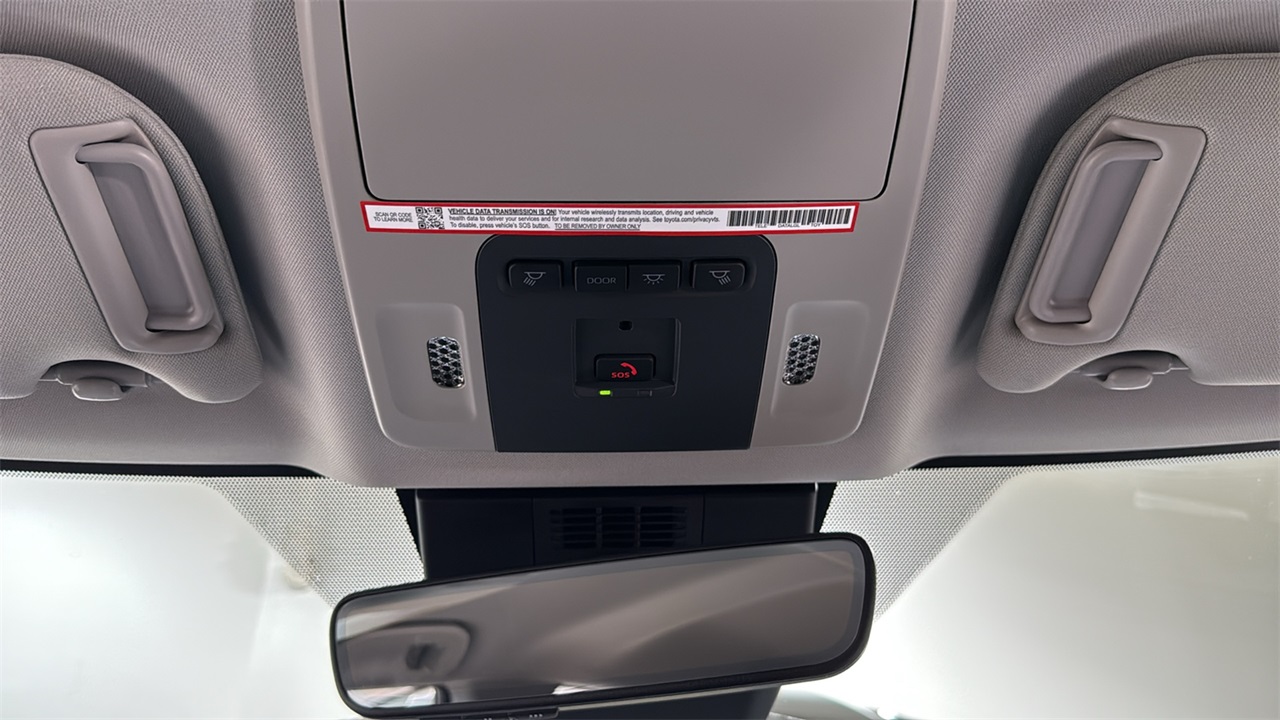 2026 Toyota Camry XLE photo 11