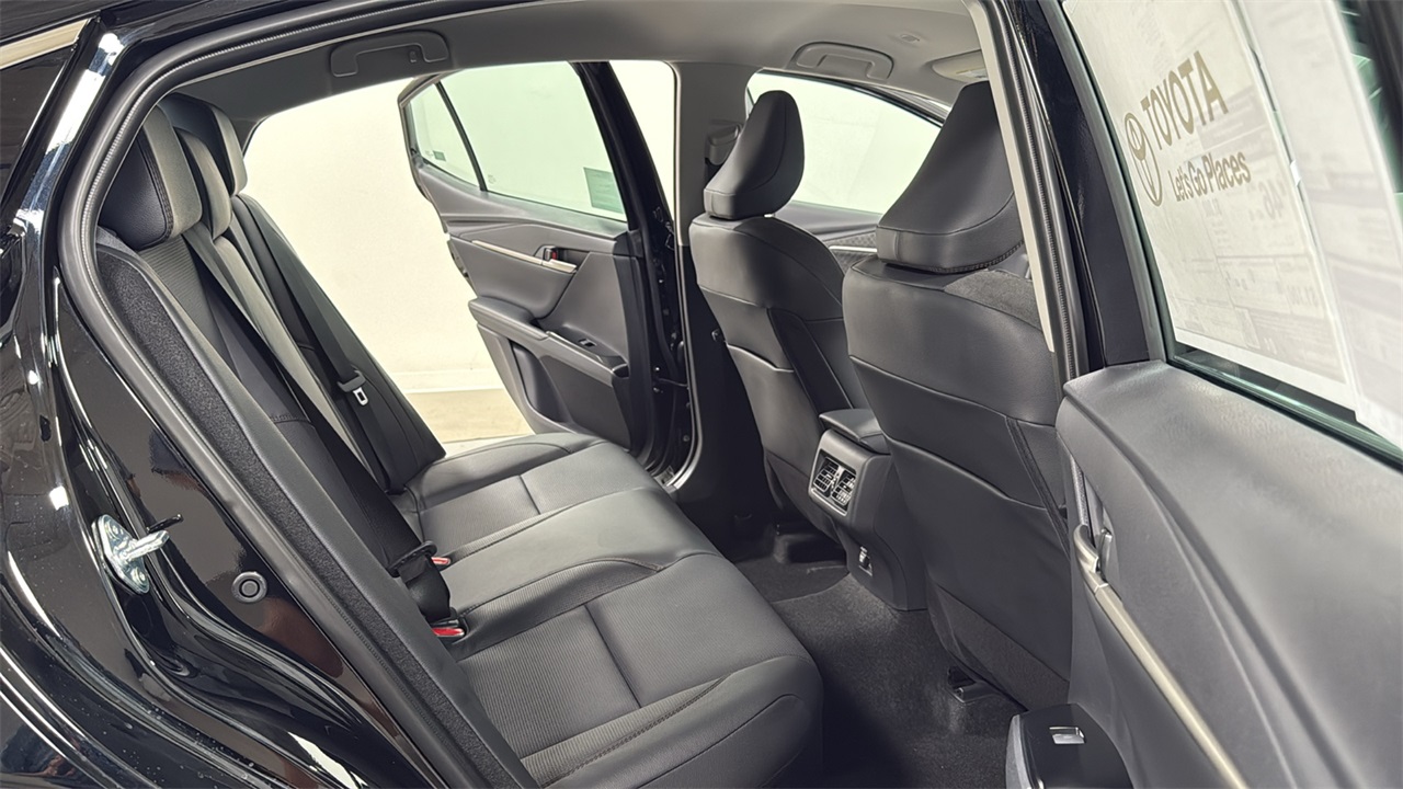 2026 Toyota Camry XLE photo 17