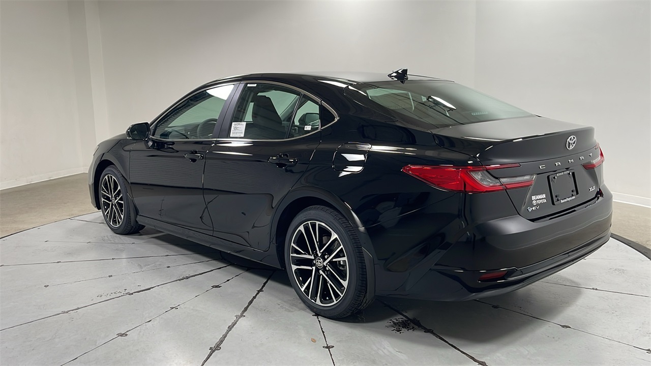 2026 Toyota Camry XLE photo 7